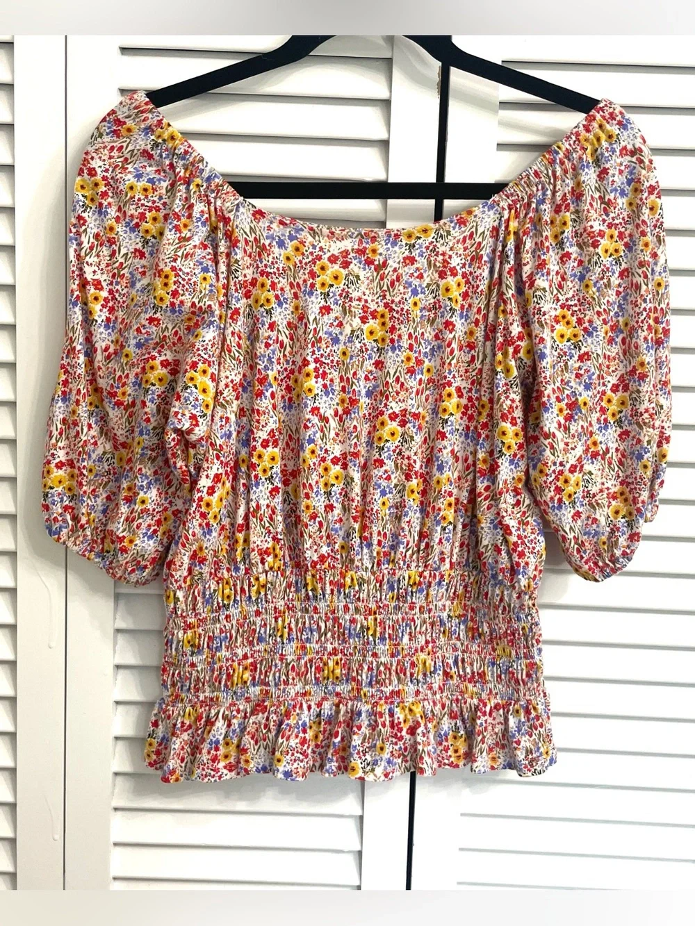LOFT Outlet Multicolor Floral Smocked Off Shoulder Puff Sleeve Top Sz XS Cottage
